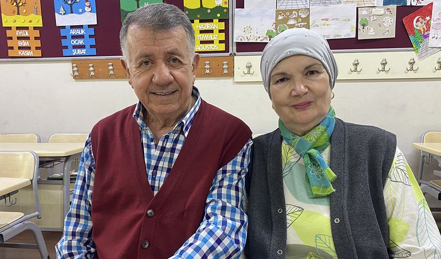 Torunu için 71 yaşında dil öğreniyor