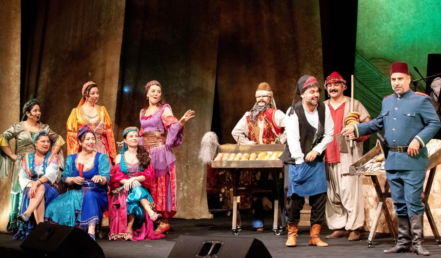 Antalya'da tiyatro şöleni