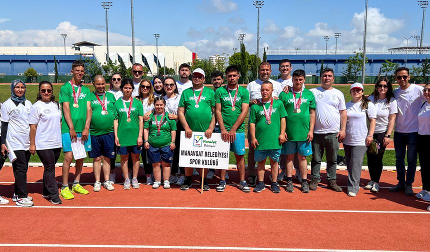 Manavgat'ın özel sporcularından 14 madalya