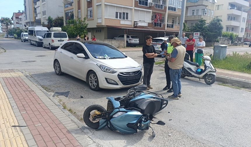 Motosiklet sürücüsü havada taklalar attı