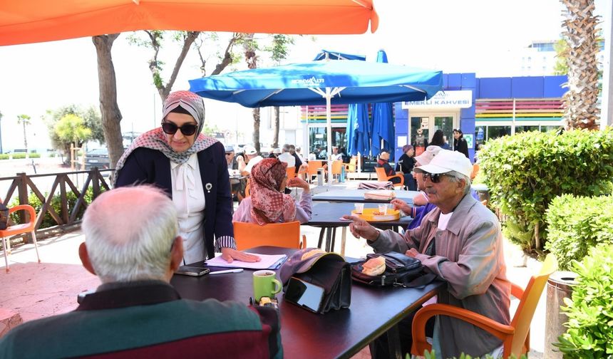 Konyaaltı'da 'Emekli Kart' projesi tanıtıldı