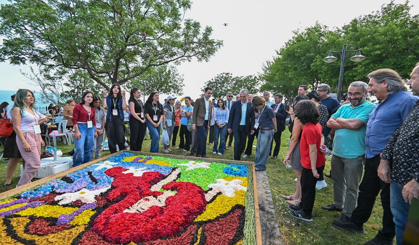Antalya açık hava galerisine döndü