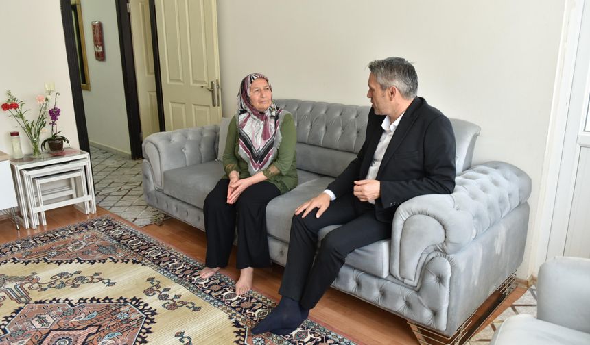 Kepez'de şehit ailelerine ziyaret