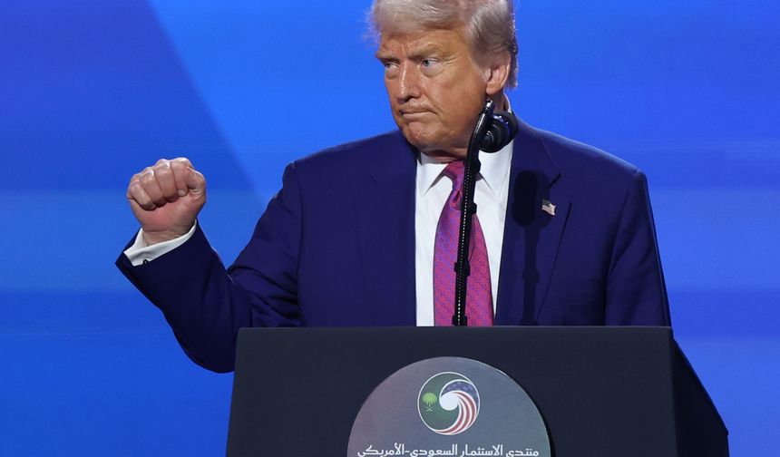 Trump: Suriye'ye yönelik tüm yaptırımları kaldırıyoruz