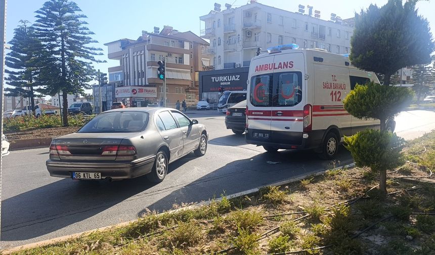 Kırmızı ışık ihlali kazaya sebep oldu