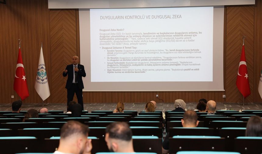 ALKÜ'de duygusal zeka, stres ve öfke yönetimi eğitimi