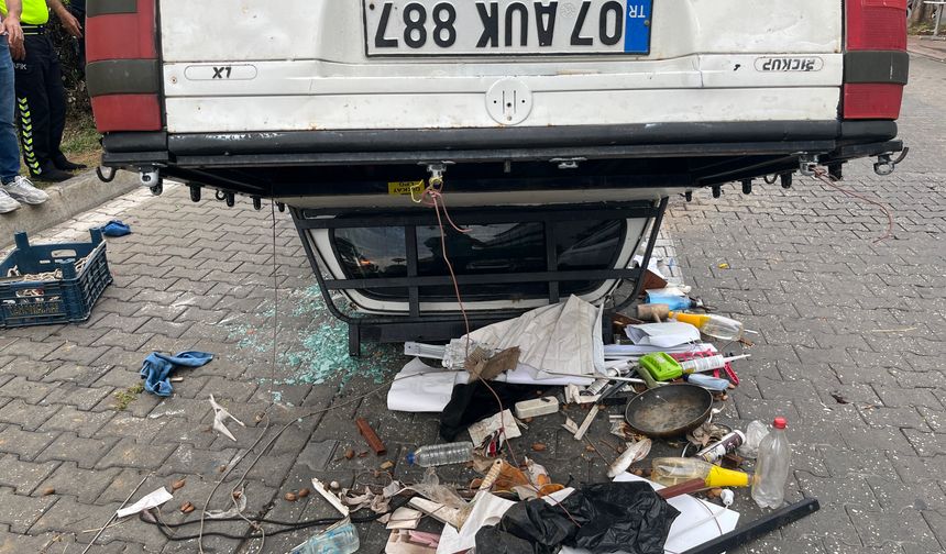 Kontrolden çıkan araç takla attı