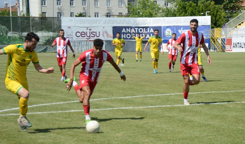 Kumluca 'BAL'da kaldı