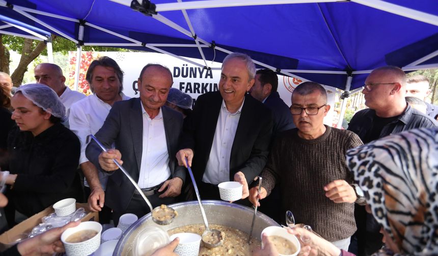 Kepez’den aşure ikramı
