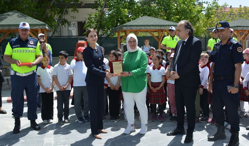 Korkuteli'de trafik eğitimi