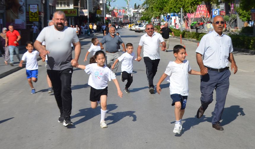 Serik'te dede-torun koşusu yapıldı