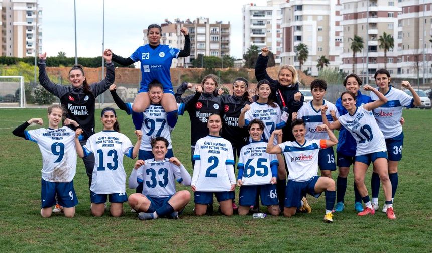 Kadın futbol takımının her şeyi