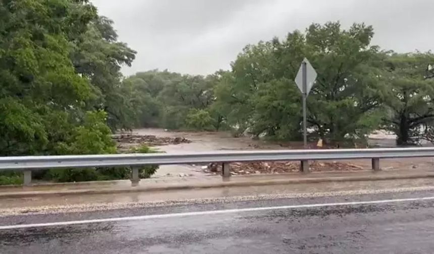 Texas'ta sel baskını uyarısı!