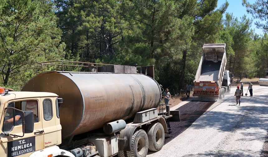 Kumluca Belediyesi asfalt çalışmalarını sürdürüyor