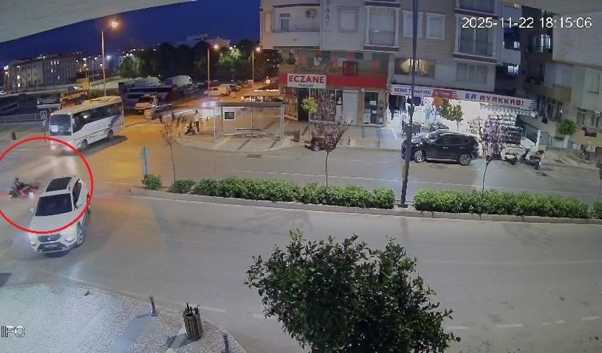 Antalya'da kaza anı kamerada