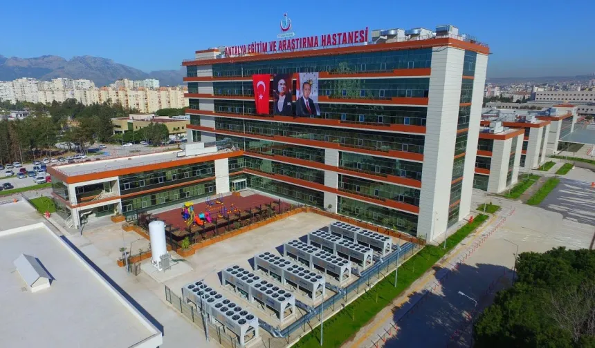 Sağlık Bilimleri Üniversitesi dört kadroyu iptal etti!