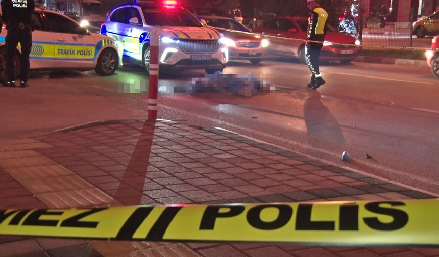 Antalya'da 17 yaşındaki sürücü hayatını kaybetti