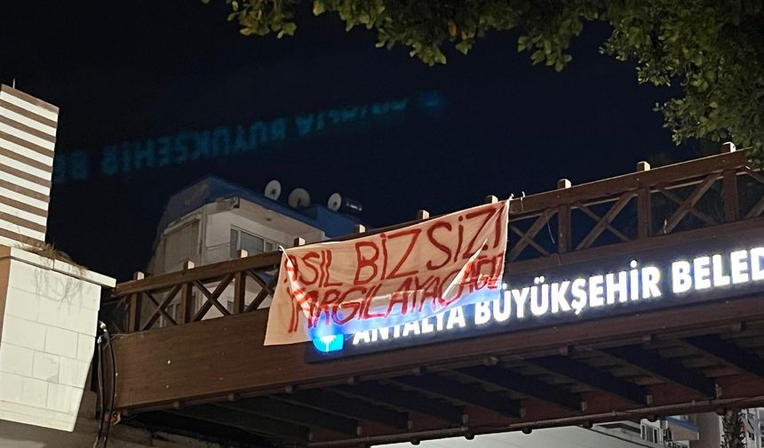 Tutuklamalara Antalya’dan pankartlı protesto
