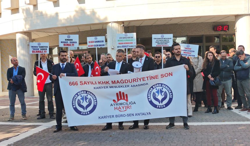 Memurlar adalet için eylem yaptı