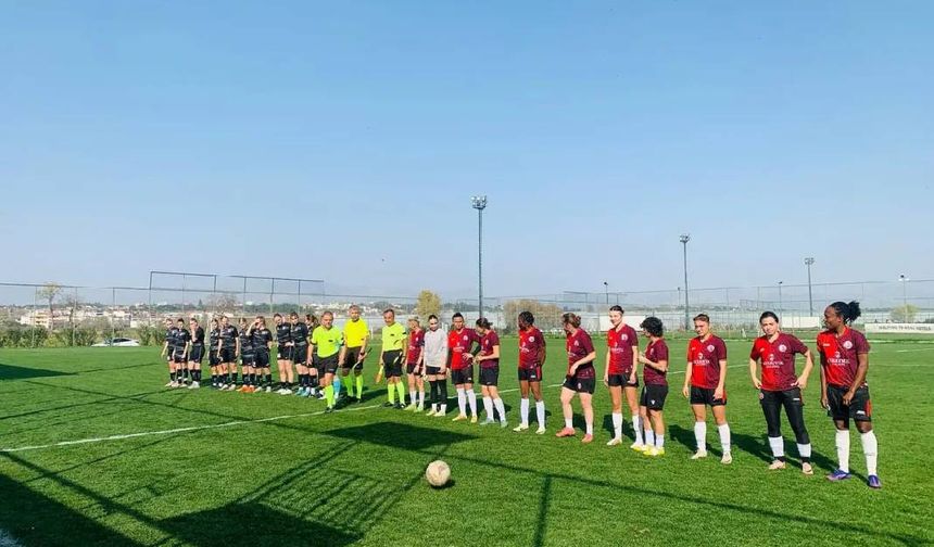 Kadın futbolu çaresizlik içinde