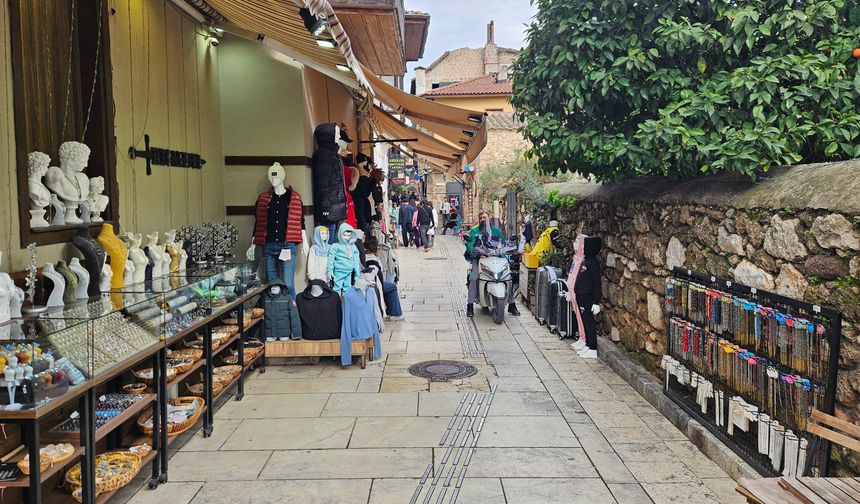 Kaleiçi'nde 'tente' krizi