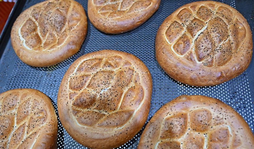 Antalya'da Ramazan pidesi 20 TL'den satılacak