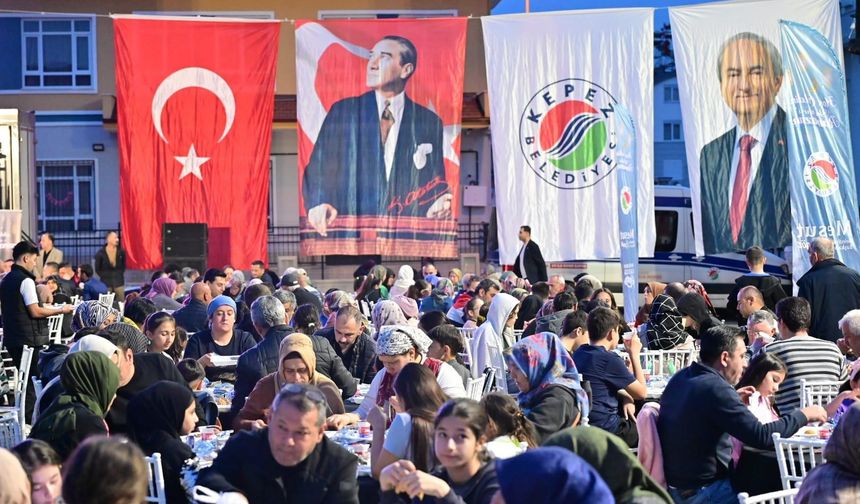 Kepez'de iftar sofraları kuruluyor