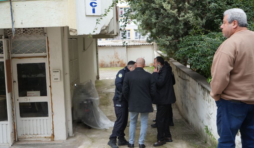 Antalya'da 84 yaşındaki yaşlı adam ölü bulundu