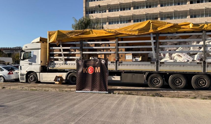 Antalya'da 7 milyon kaçak makaron yakalandı