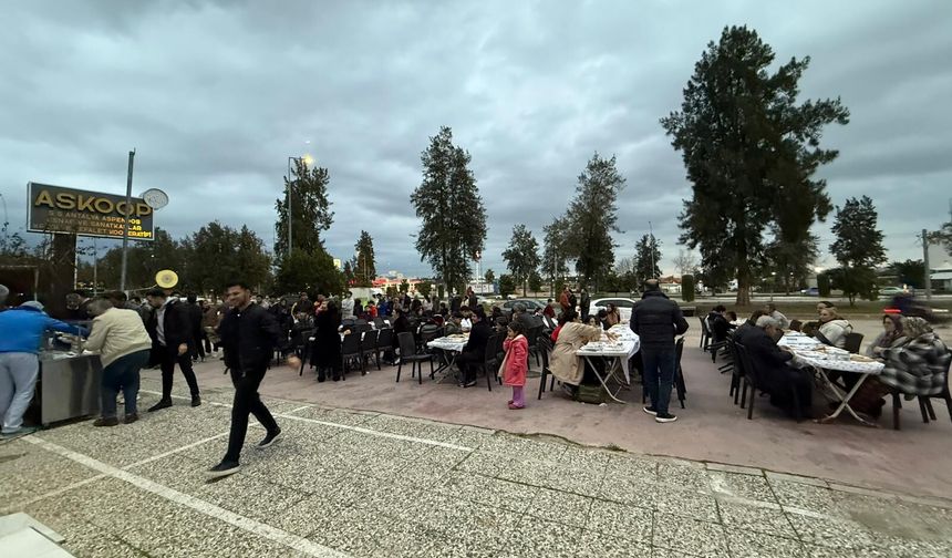 Anahtar Parti’den her gün iftar programı