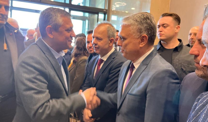 Özgür Özel ve Ümit Uysal bir arada!