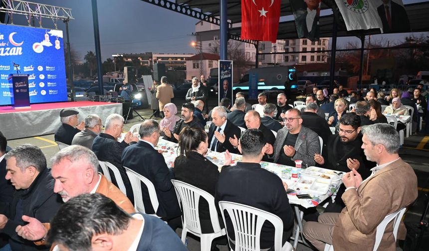 Kepez'de iftar sofraları
