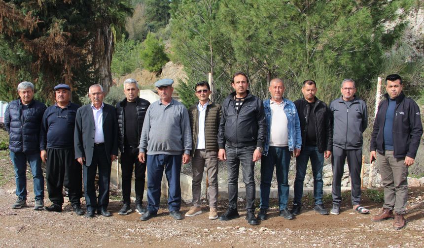 Kumluca'da üreticilerden baraj isyanı