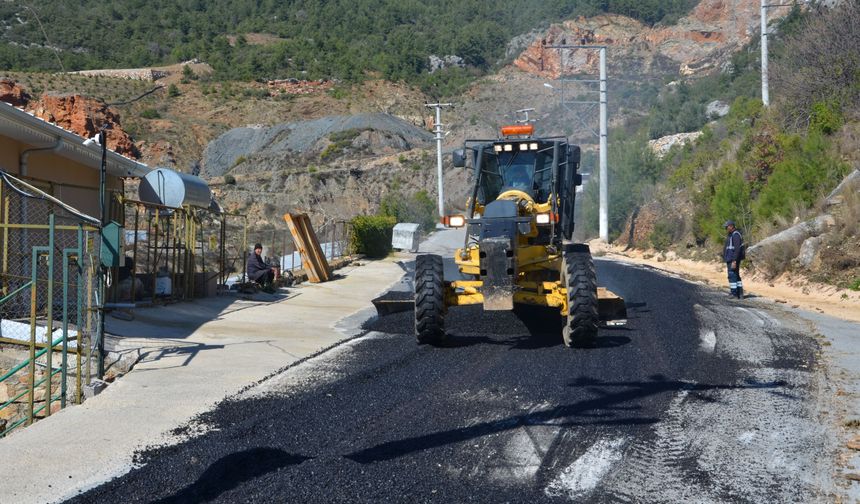 Alanya’da yol yapım çalışması