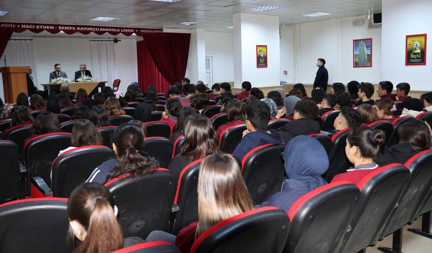 Öğrencilere dolandırıcılığa karşı uyarı