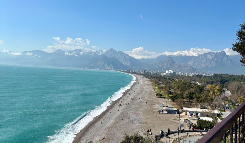 Konyaaltı Sahili hayran bıraktı