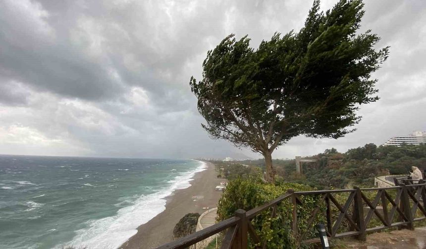 Antalya Körfezi'nde fırtına alarmı!