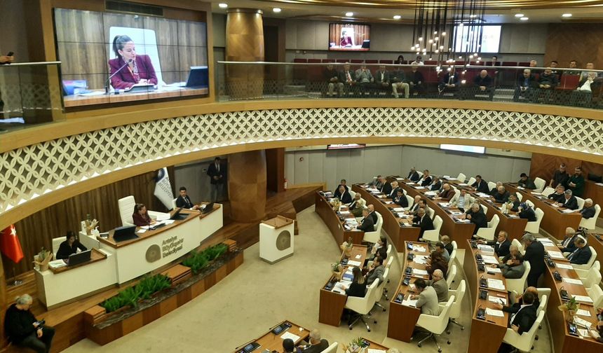 Büyükşehir Meclisi’nde Kadınlar Günü mesajı