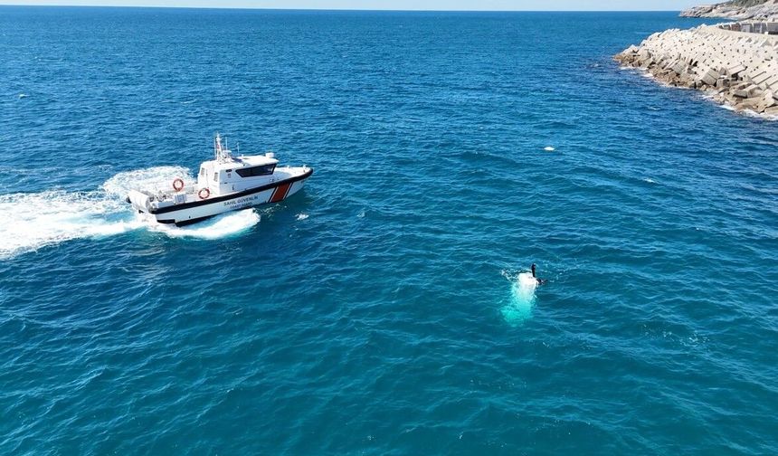 Antalya'da balıkçı teknesi battı