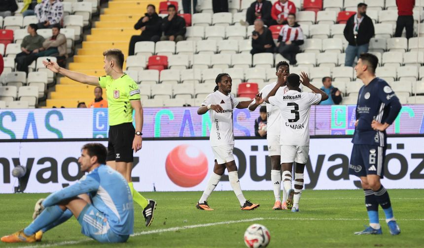 'Bu hatadan öte teslimiyettir'