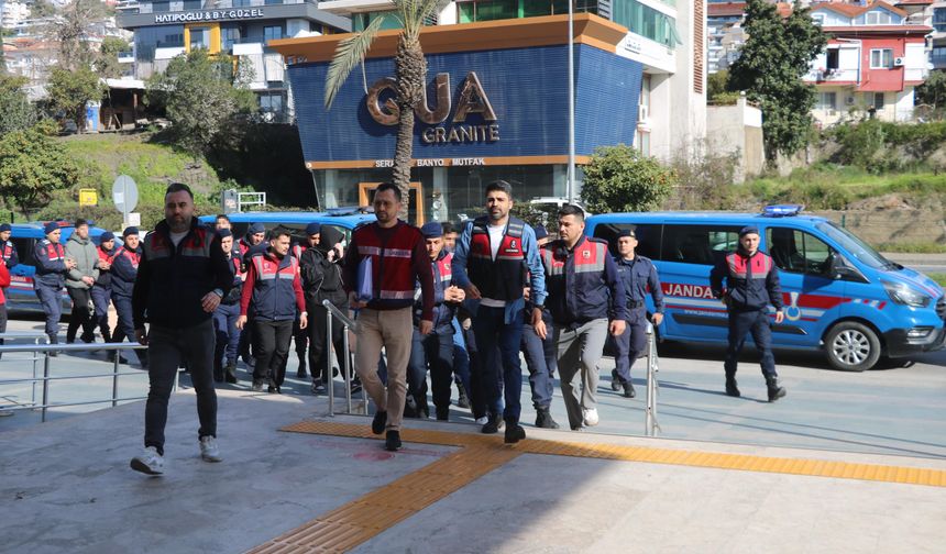 Alanya'da 6 dolandırıcı tutuklandı