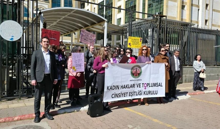 Avukatlar kadınlar için taleplerini açıkladı