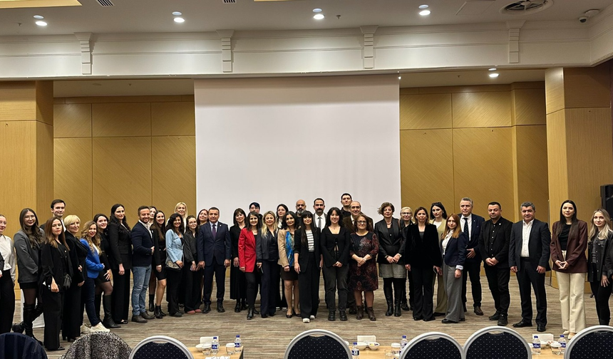 Gazeteciler için İngilizce eğitim: Ankara'da törenle sona erdi