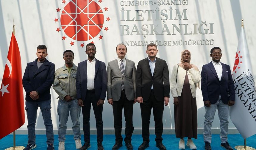 Afrikalı öğrenciler İletişim Başkanlığı’nda