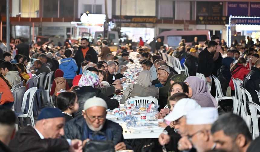 Kepez iftar sofralarında buluşuyor