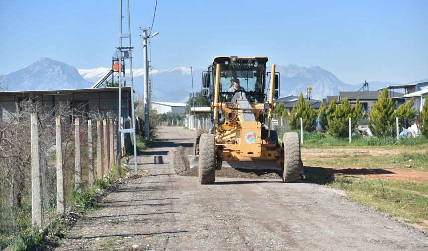 Kepez'de yol yenileme çalışması
