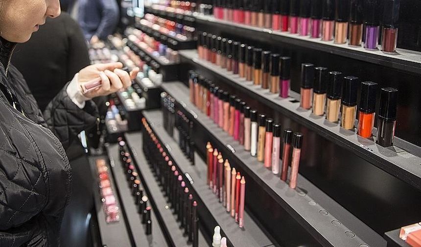 Ucuz kozmetik sağlığı tehdit ediyor