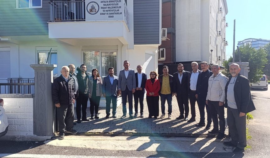 Anahtar Partisi esnaf ziyaretinde: Gündem akaryakıt zamları