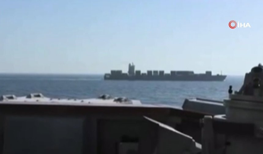 ABD, İran bandıralı gemiyi vurduğunu duyurdu