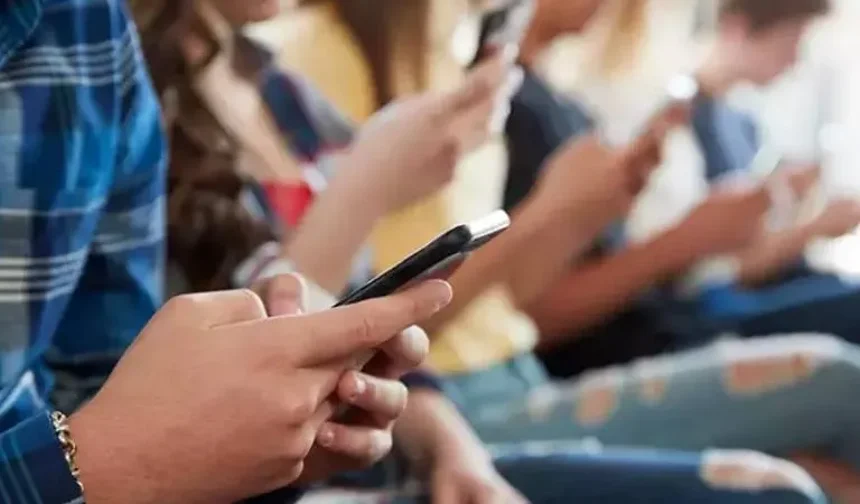 15 yaş altına erişim yasağı